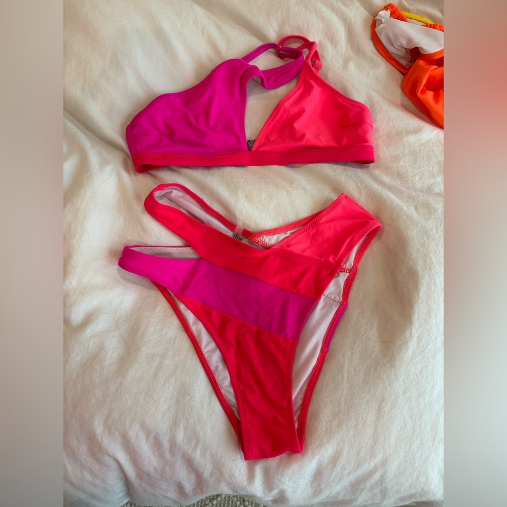 Popvil Cutout Neon Pink Coral One Shoulder Color Block Bikini Set size: SMALL